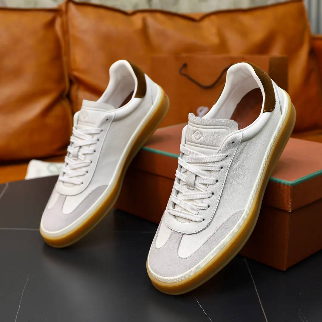 Men's Men's Shoes💰540💰••New Products•• LoroPian*_Noyo-Pianya New men's casual moral training sneakers, LP lace-up casual shoes!  Made of original imported soft cowhide and suede fabric, it highlights the sporty style. The heel is decorated with logo embossing and the original molding. The raw rubber translucent sole combined with the color welt adds a sense of modernity to the shoe. The shoe is overall refreshing and easy to match with style. It has a full cowhide lining for the feet. The original box packaging at the counter comes with wooden balls and a dust bag! Size: 38-44 (.45 customized)